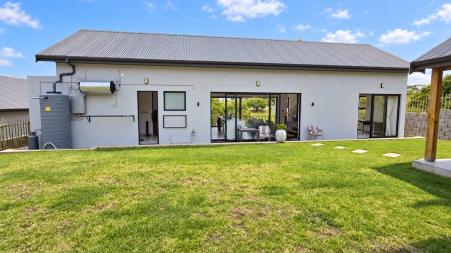2 Bedroom Property for Sale in Stilbaai Wes Western Cape